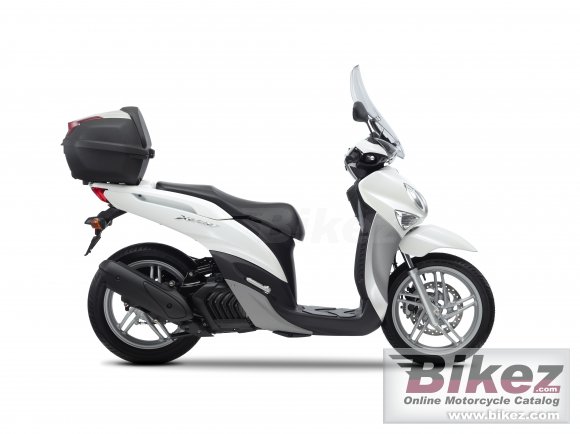 Parabrezza GIVI Con Paramano Per Yamaha Xenter 125-150, Protezione Dal Vento E Dal Freddo